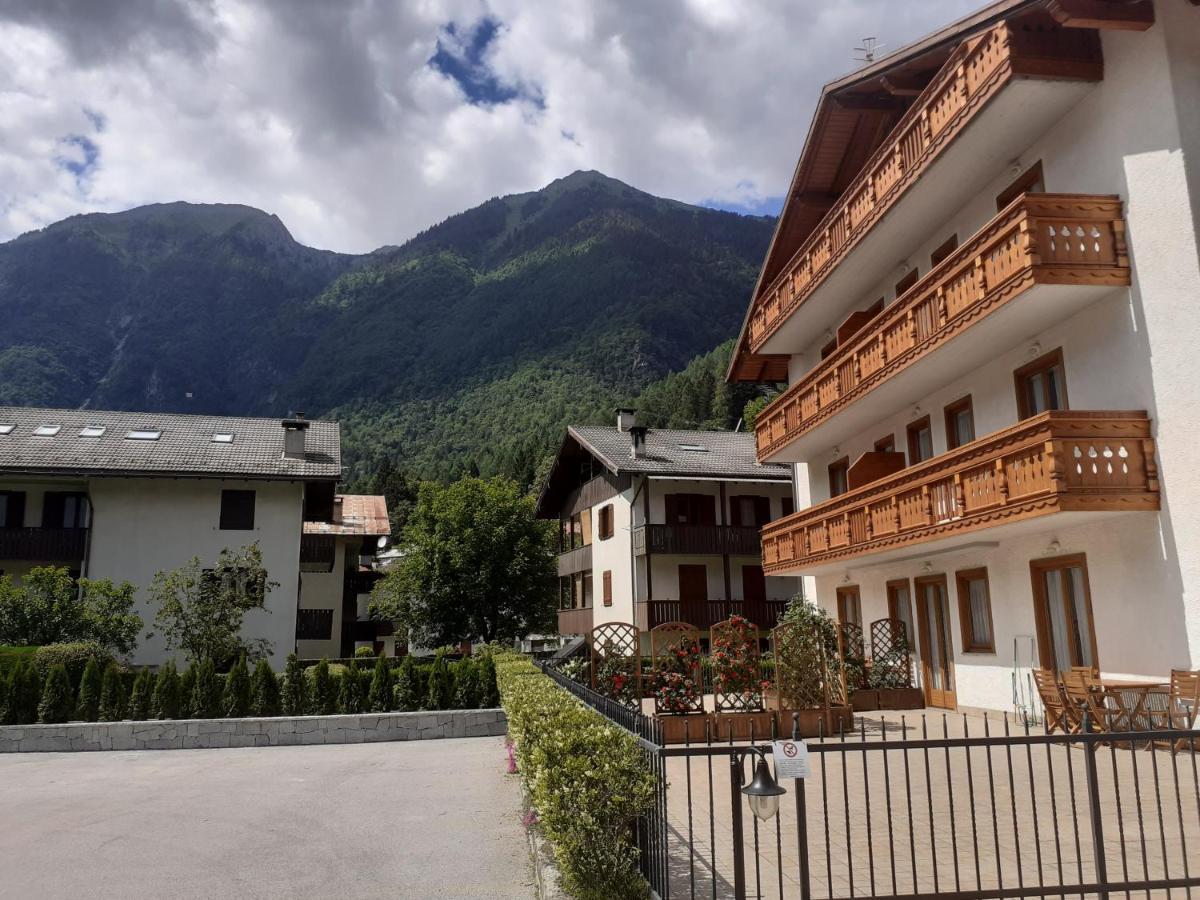 Park Residence Imperator Каризоло Экстерьер фото