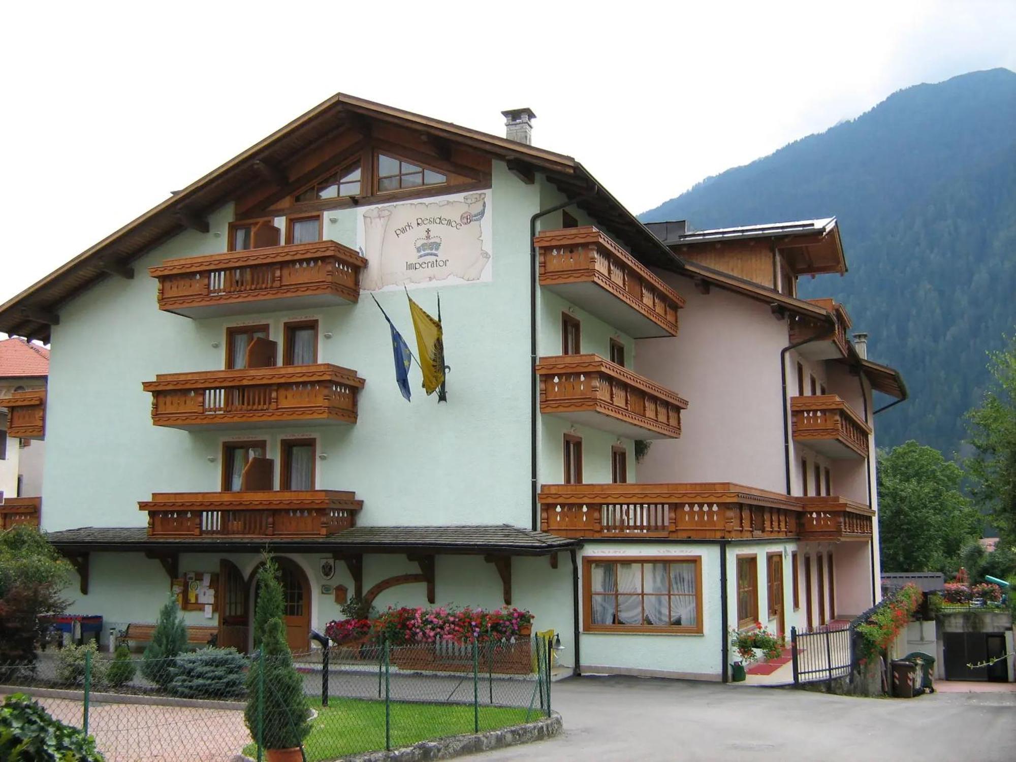Park Residence Imperator Каризоло Экстерьер фото